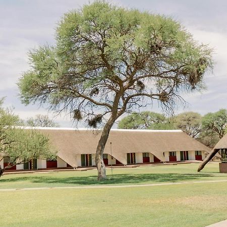 Okahandja Country Hotel Buitenkant foto