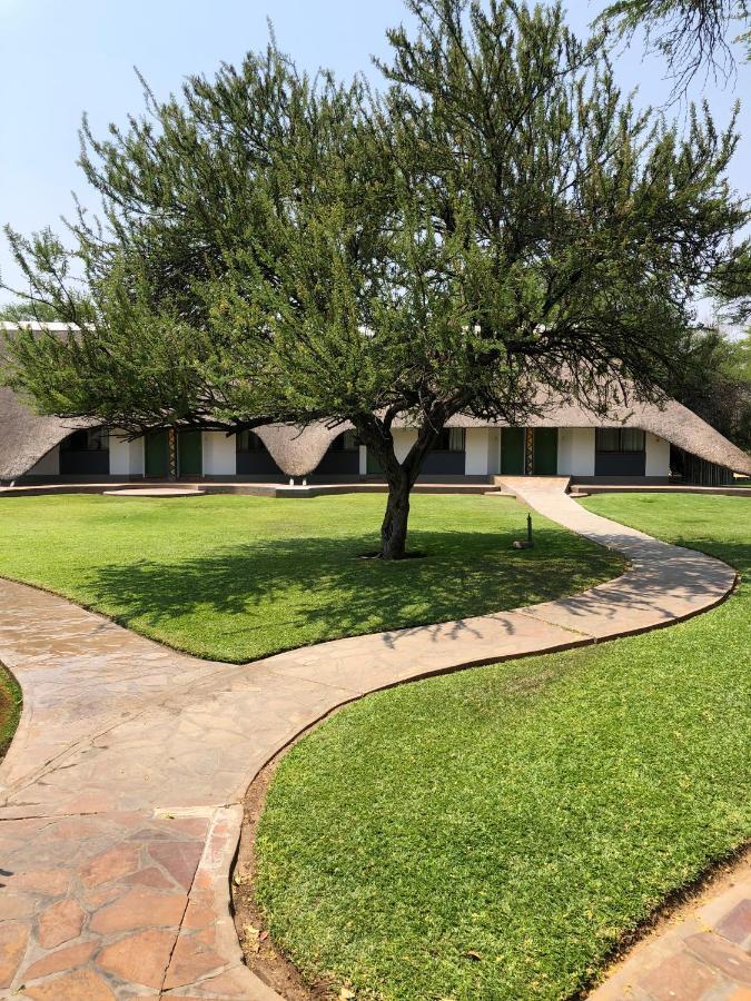 Okahandja Country Hotel Buitenkant foto