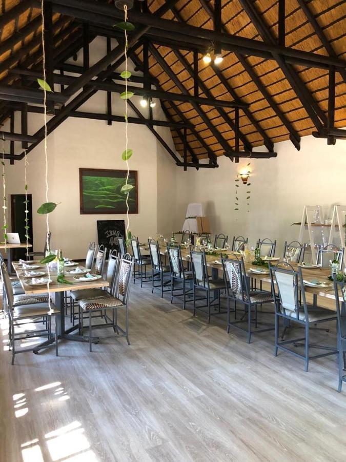 Okahandja Country Hotel Buitenkant foto