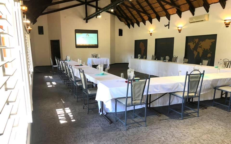 Okahandja Country Hotel Buitenkant foto