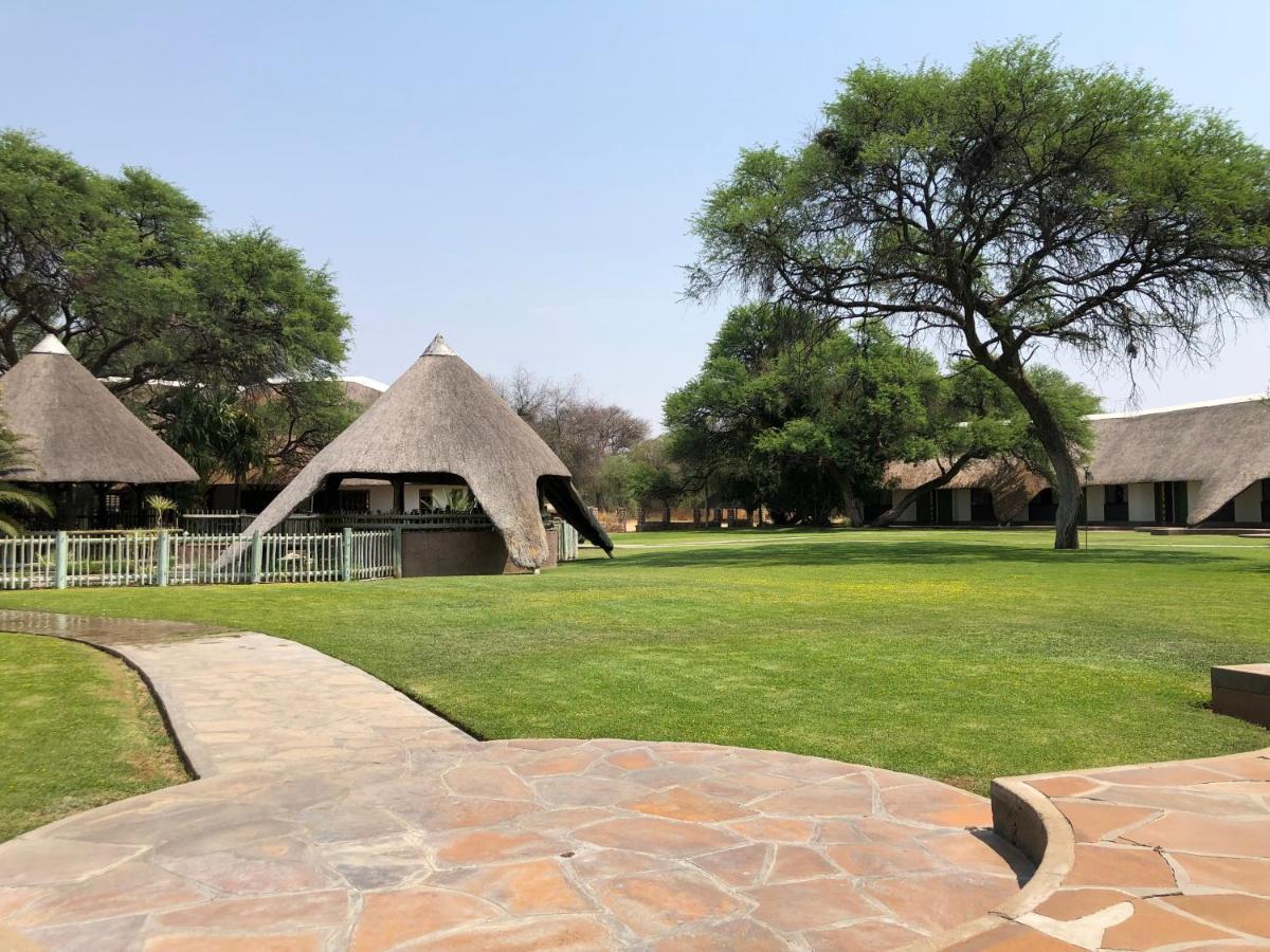 Okahandja Country Hotel Buitenkant foto
